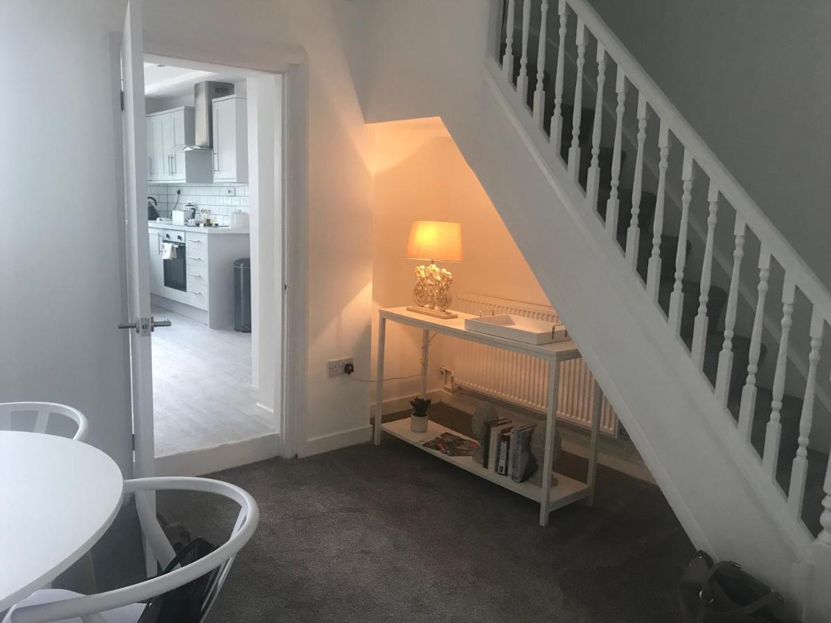 Starbuck Cottage Rudry Екстер'єр фото